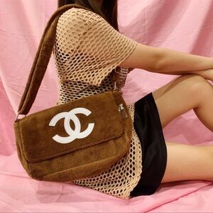 LAST ONE ‼️ FIRM PRICE ⭐️ Authentic Chanel Terrycloth Makeup Bag